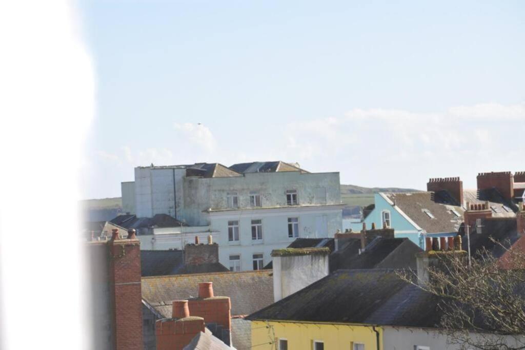 Appartement Caldey View à Tenby Extérieur photo